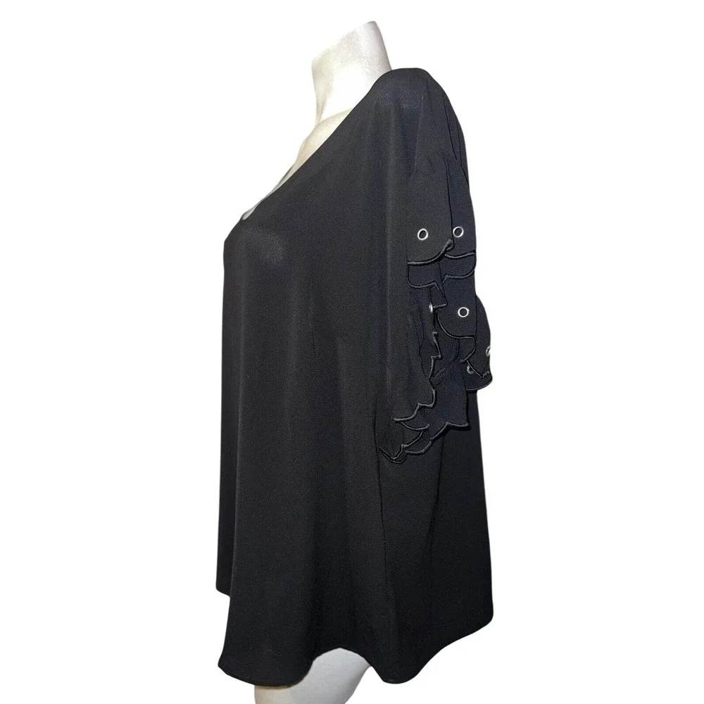 Michael Kors Black Ruffle Grommet Sleeve Blouse Scoop Neck Plus Size 1X NEW